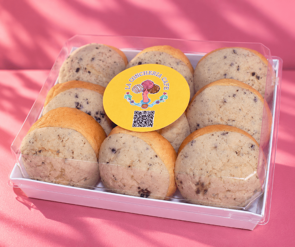 Oreo Conchas – Cookies & Cream (9-Pack) - La Concheria Cafe