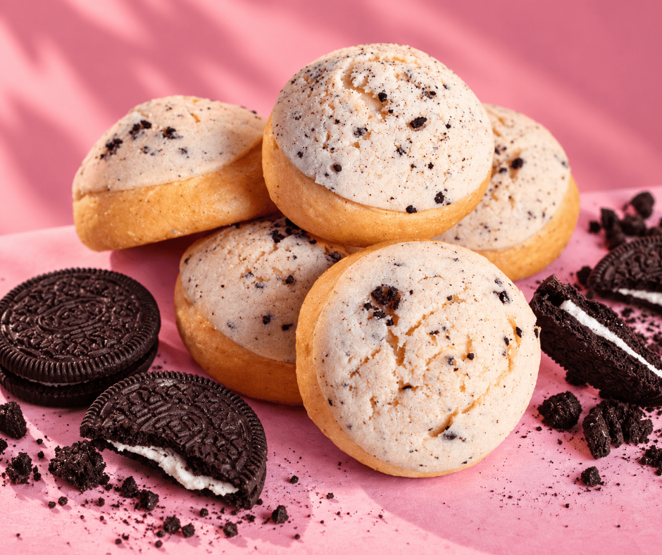 Oreo Conchas – Cookies & Cream (9-Pack) - La Concheria Cafe